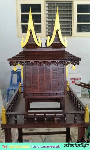 ศาลเจ้าที่แต่งทอง